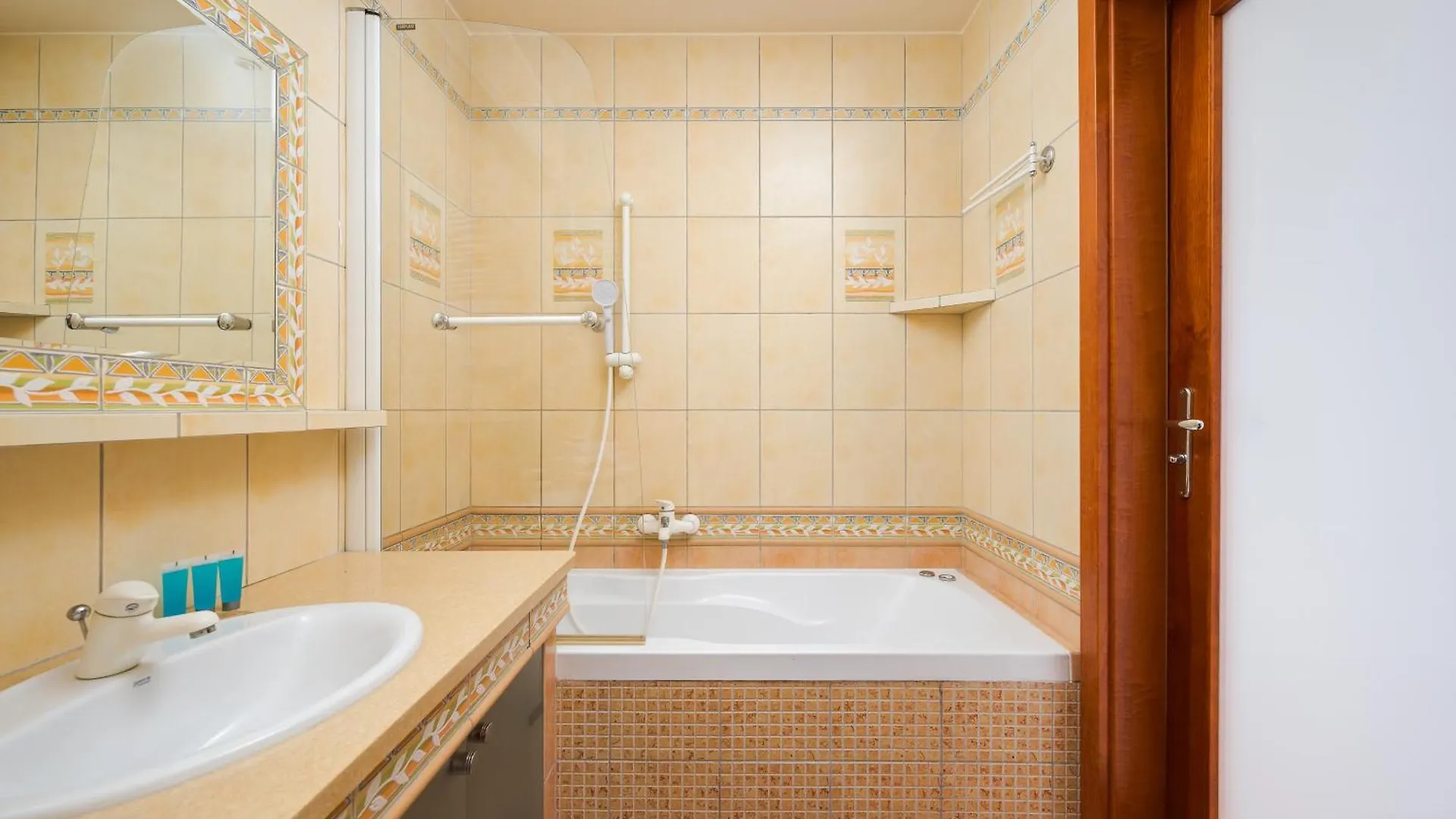 Tarchomin Standard Apartment Warsaw Poland
