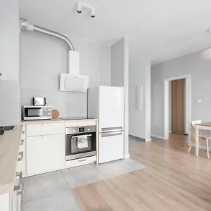 Apartament Enjoy! Marywilska, Warszawa